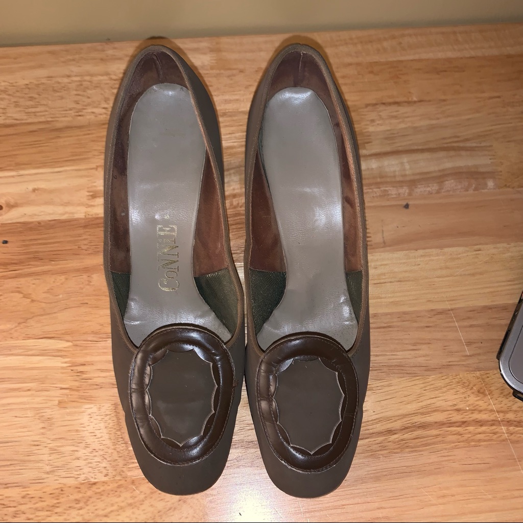 Connie Brown 3 Inch Heels Size 6